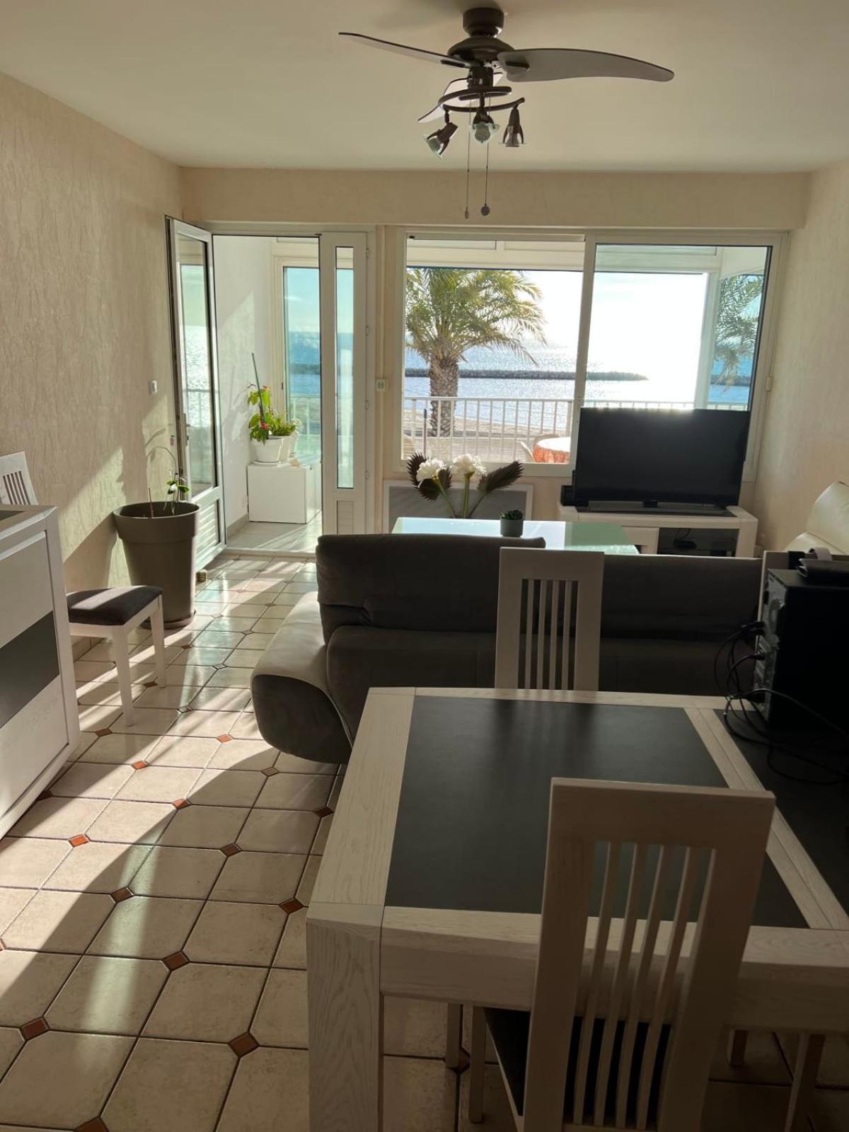 Appartement Mar E Souleu Avec Terrasse Et Vue Mer Au Grau Du Roi Le Grau-du-Roi Dış mekan fotoğraf